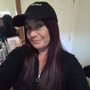 Meet your Posher, Denise